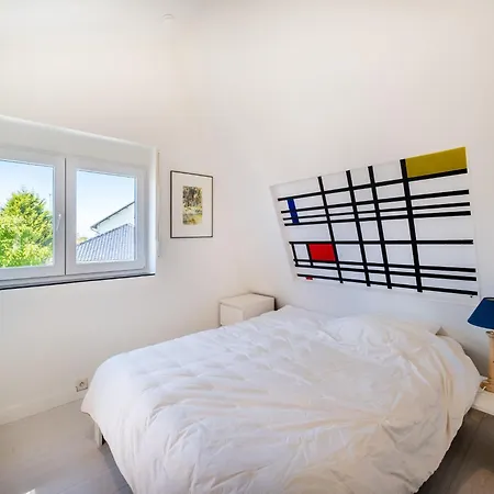 In With Sunny Terrace, Cleaning Included Villa *
